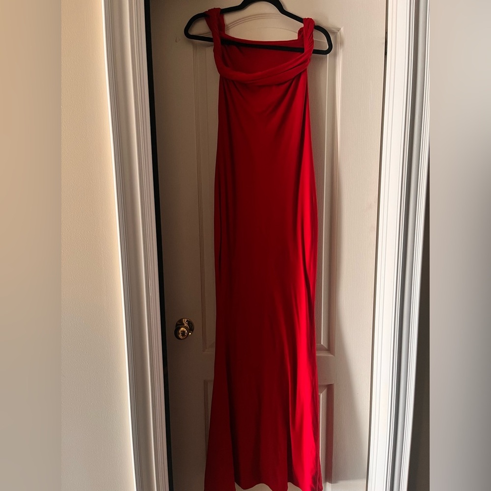 Club L London Striking Scarlet Maxi Dress - Picture 3 of 5